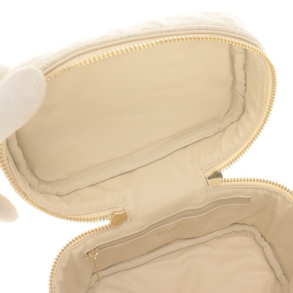 ■ SNIDEL スナイデル キルティングバニティバッグ ハンド ショルダー 2way 鞄 総柄 レディース アイボリー系 付属品付き