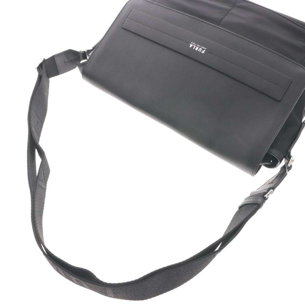 ■ FURLA フルラ メッセンジャーバッグ ショルダーバッグ 鞄 ファスナー マグネット メンズ ブラック