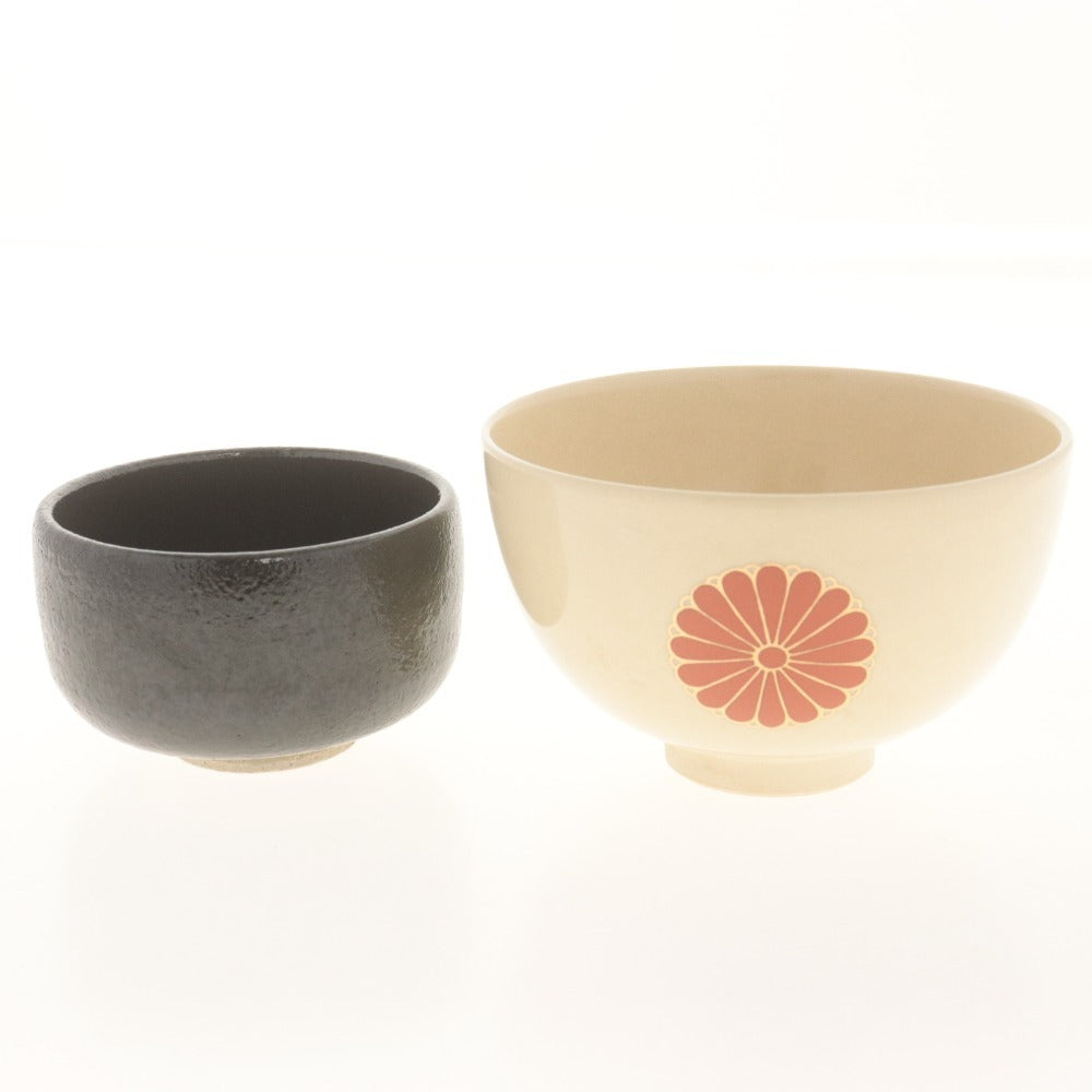 ■ 総桐本漆塗 利休茶箱 茶道具 8点セット 茶箱/茶碗/振出/茶巾筒/棗/茶杓/茶/ 在銘 昌山 刻陶印 色絵 付属品付き