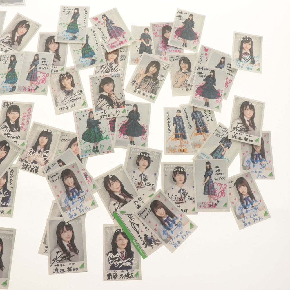 ■ 欅坂46 グッズ 大量セット まとめ売り 缶バッチ/ファイル/サイン入りフォトカード/ポスター 齋藤京子 織田奈那 長濱ねる 石森虹花 等