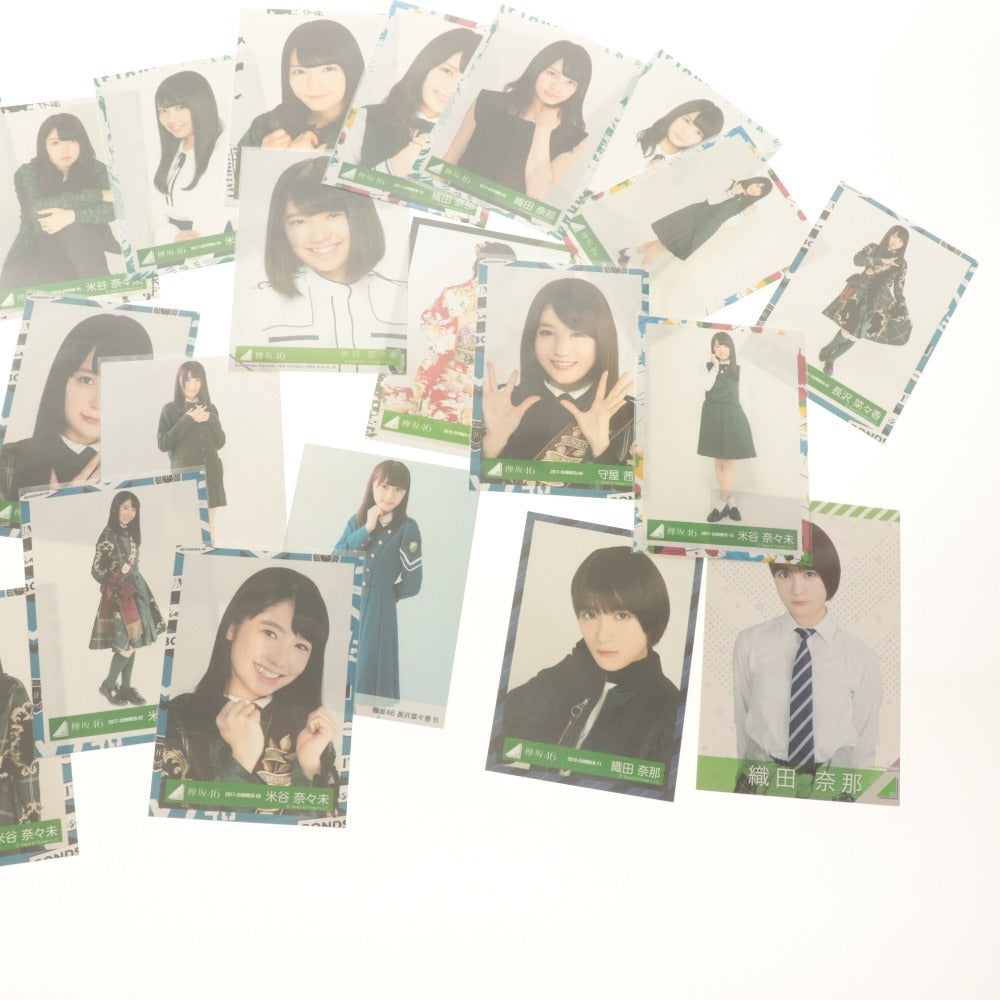■ 欅坂46 グッズ 大量セット まとめ売り 缶バッチ/ファイル/サイン入りフォトカード/ポスター 齋藤京子 織田奈那 長濱ねる 石森虹花 等
