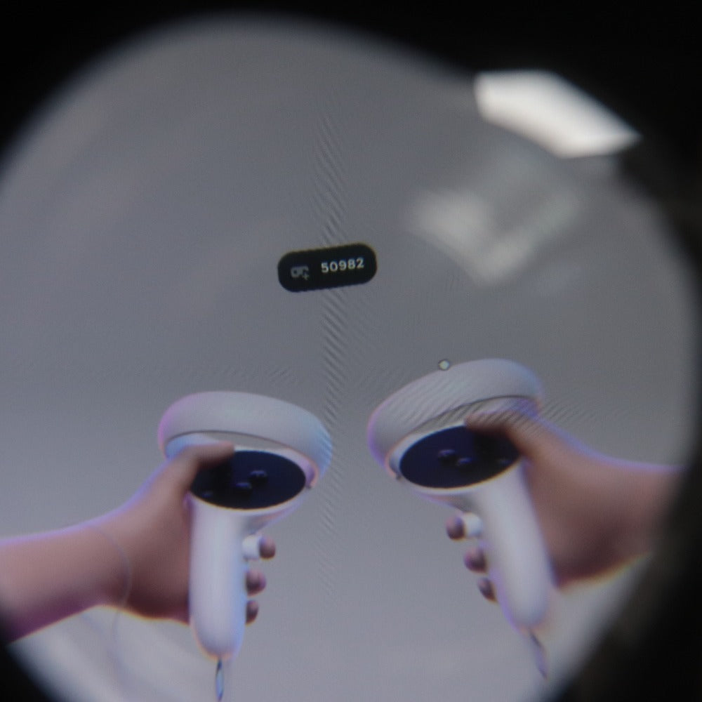 ■ Oculus Quest 2 (Meta) All-in-One VR Headset 128GB from FACEBOOK - Completely Wireless, with Accessories, Tested, Slightly Defective