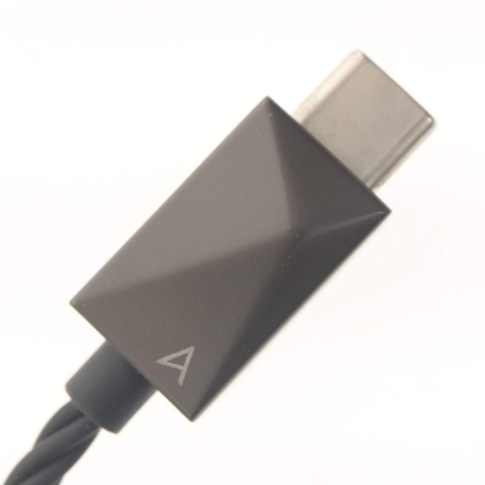 ■ Astell&Kern ヘッドホンアンプ PEE51 USB DAC Type-C ヘッドフォンアンプ オーディオ機器 動作品