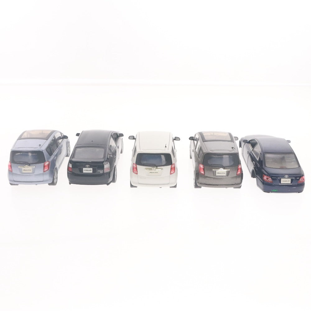 ■ ミニカー 10点セット まとめ売り ディーラー 色見本 ラクティス マークX プリウス 等 カラーサンプル 乗用車