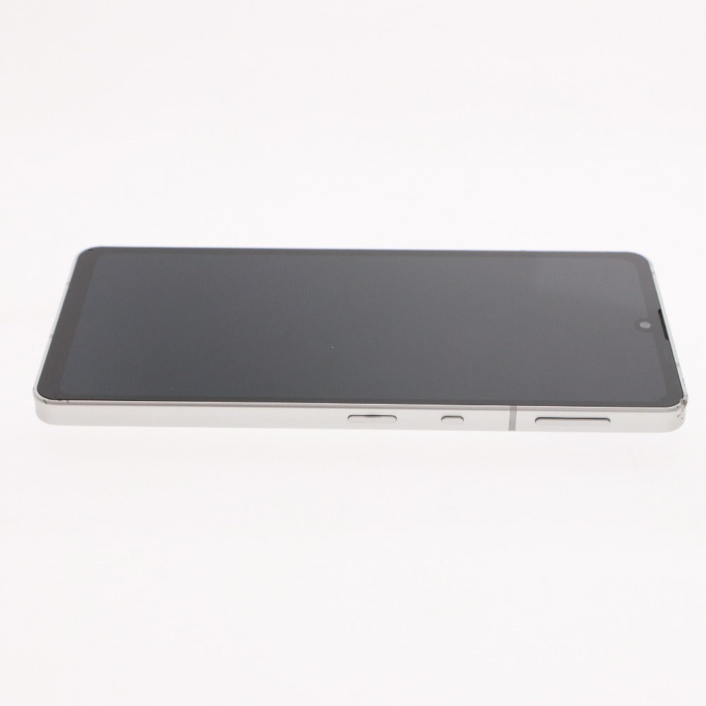 ■ SHARP シャープ スマートフォン AQUOS sense 6 6GB/128GB シルバー 初期化 通電確認済み 箱 付属品付き