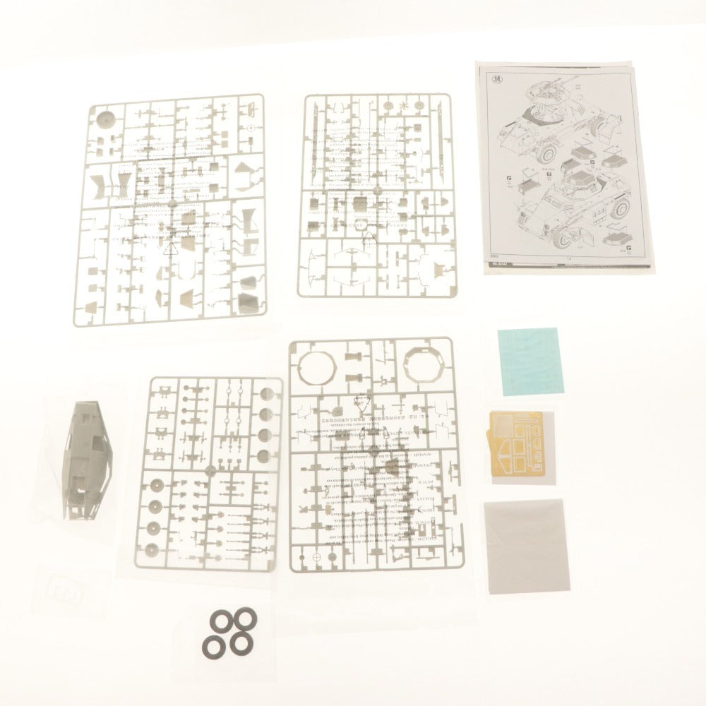 ■ ホビーボス プラモデル 1/35 Sd.Kfz.222 Leichter Panzerspahwagen 2cm 装甲偵察車 ドイツ軍 箱付き 付属品付き 未組立 未開封 未使用