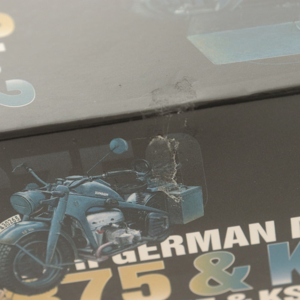 ■ G.W.H Lion Roar プラモデル 1/35 L3527 ドイツ WWII GERMAN MOTORCYCLE ZUNDAPP R75 & KS750 2in2 付属品付き 未組立 未開封 未使用