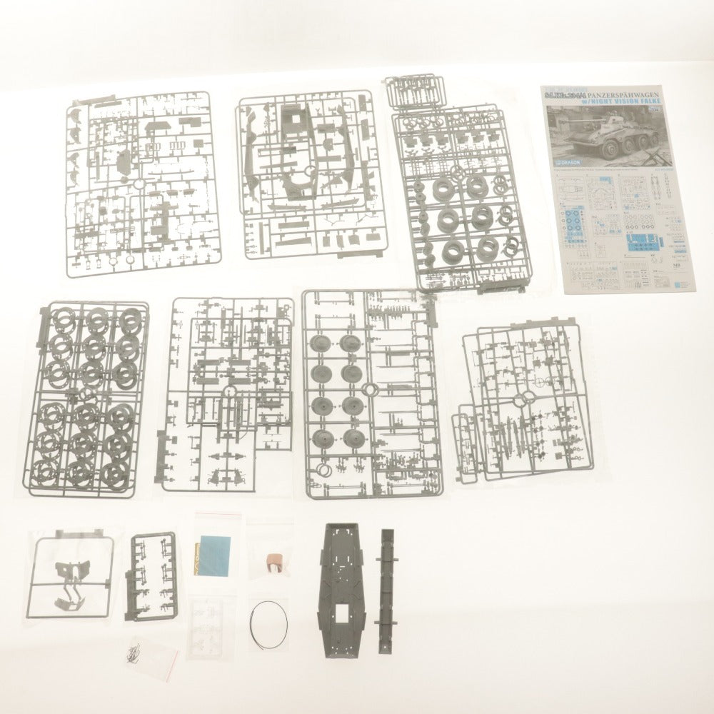 ■ DRAGON プラモデル 1/35 ドイツ軍 Sd.Kfz. 234/4 PANZERSPAHWAGEN w/NIGHT VISION FALKE Smart Kit 付属品付 未組立 未開封含む 未使用