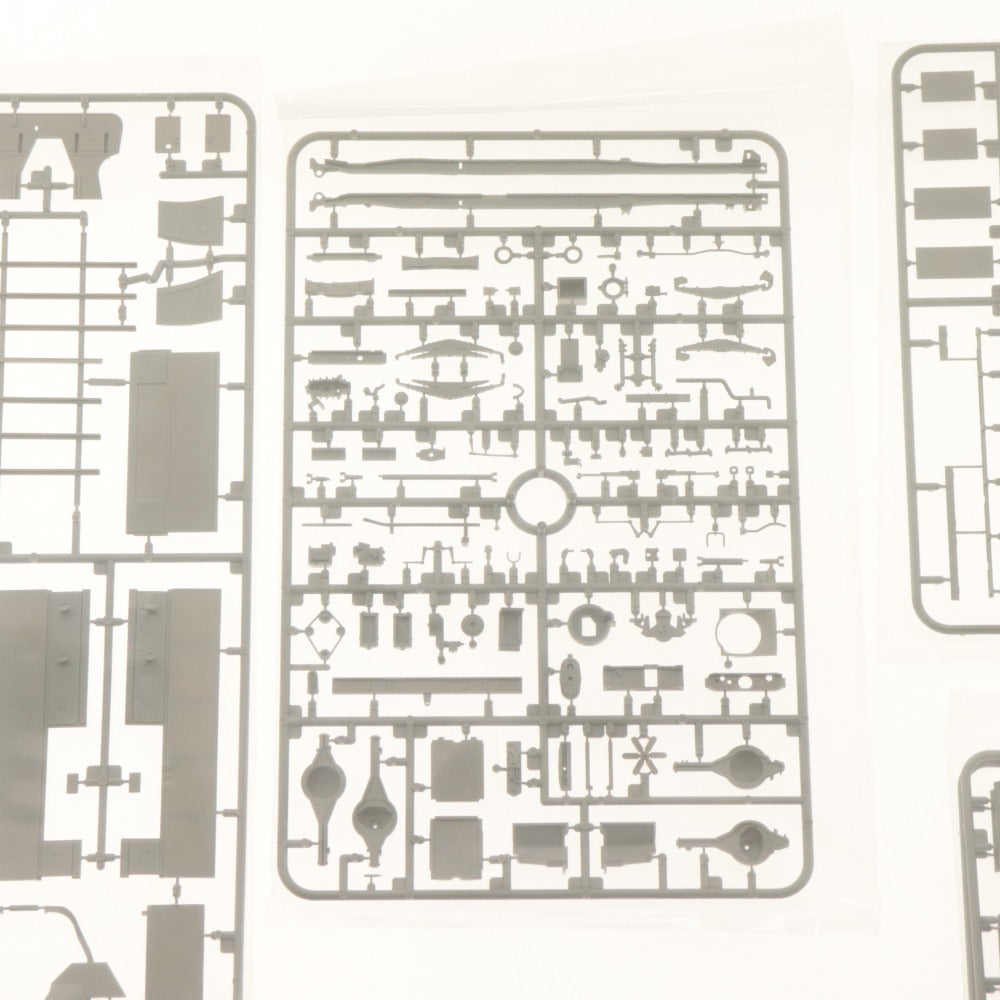 ■ サンダーモデル 1/35 英 LRDG フォード F-30トラック 無線機搭載型 Limited Bonus Edition フィギュア2体限定 未組立 未開封 未使用