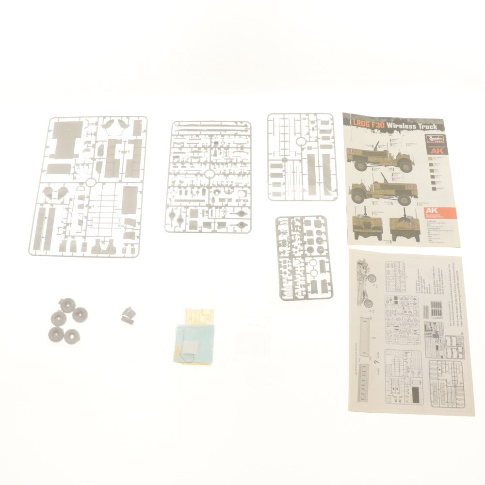 ■ サンダーボルト プラモデル 1/35 英 LRDG フォード F-30 トラック 無線機搭載型 イギリス CMP in LRDG 付属品付き 未組立 未開封未使用