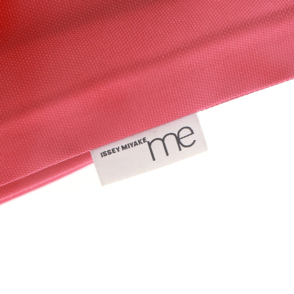 ■ me ISSEY MIYAKE Pleated Tote Bag, Handbag, TRUNK PLEATS BAG, Eco-Friendly Bag, Polyester, Women's, Red