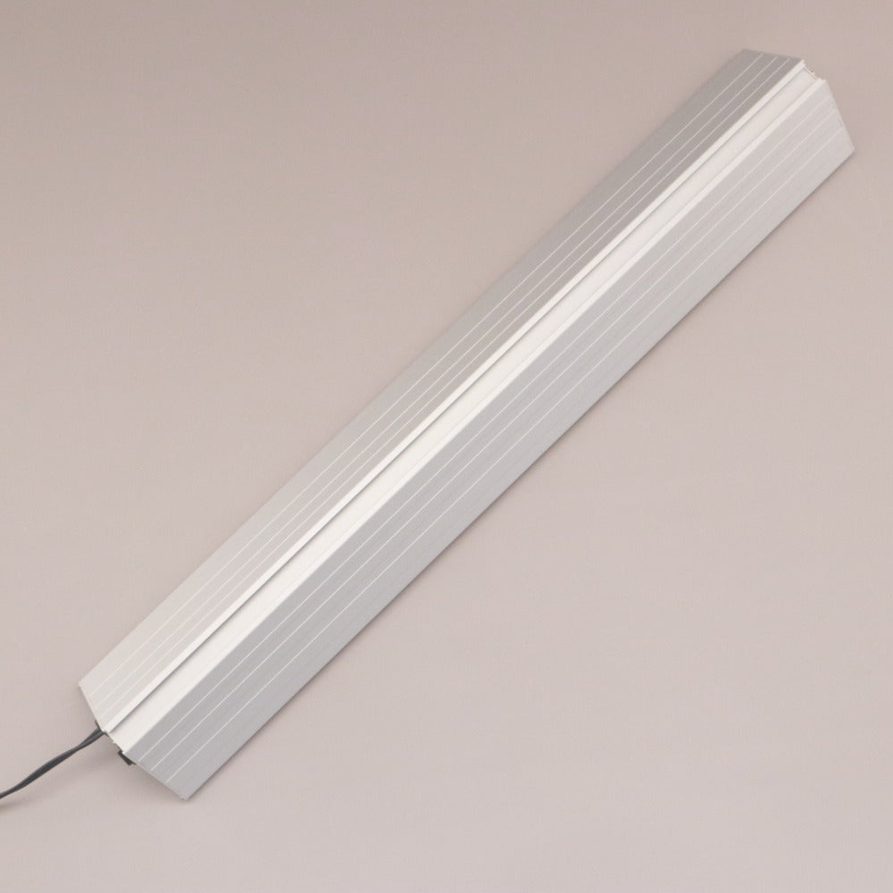 ■ アクロ LEDライト TRIANGLE LED BRIGHT 600 水槽用 アクアリウム 4,200 lm 通電確認済み 専用ライトスタンド付き