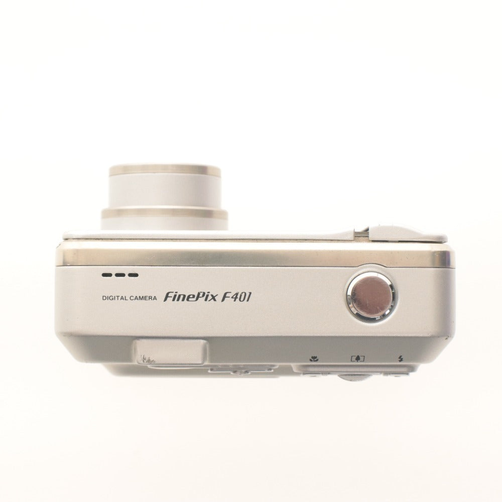 ■ 富士フイルム コンパクトデジタルカメラ Fujifilm Finepix F401 ZOOM LENS バッテリー,dcアダプター付き 動作確認済み