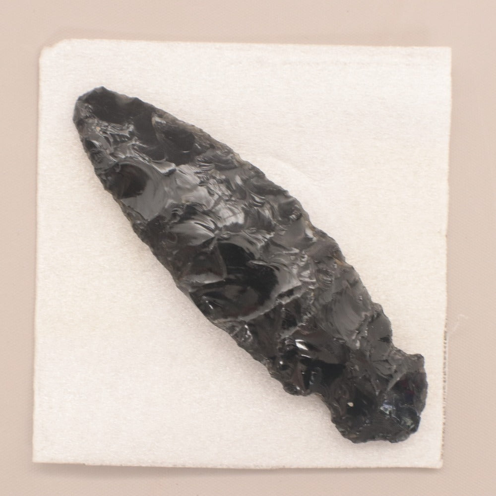 ■ Obsidian Arrowhead Arrow Tip Projectile Bow Arrowhead Implement Paleolithic Jomon Yayoi Periods Weight 24g Overall Length 9.1cm