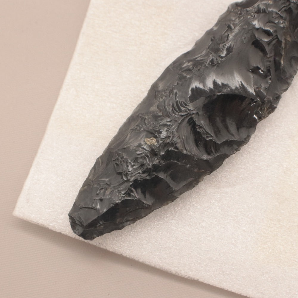 ■ Obsidian Arrowhead Arrow Tip Projectile Bow Arrowhead Implement Paleolithic Jomon Yayoi Periods Weight 24g Overall Length 9.1cm