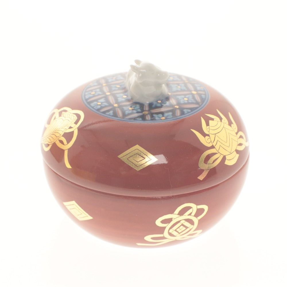 ■ Arita ware Zodiac Ush (Ox) Gold-decorated lidded container, small accessories case, rare delicacy case, good luck ornament, pottery, with wooden box