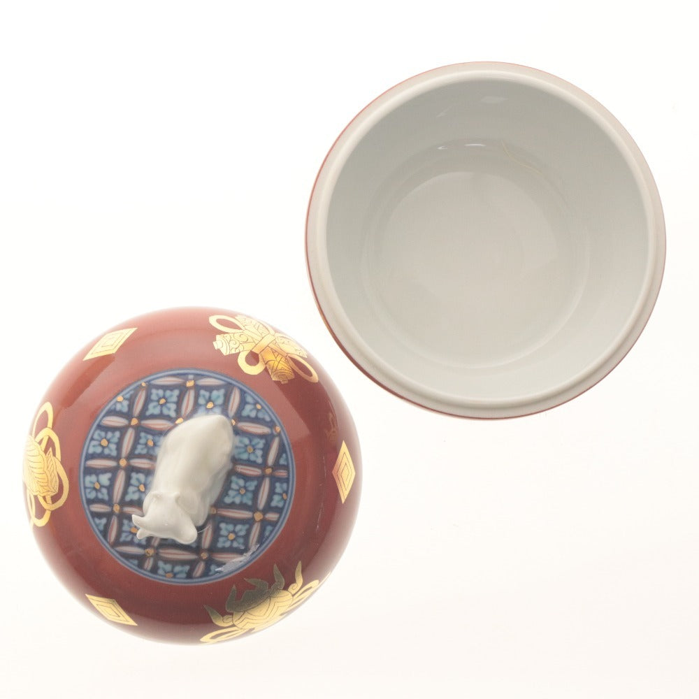 ■ Arita ware Zodiac Ush (Ox) Gold-decorated lidded container, small accessories case, rare delicacy case, good luck ornament, pottery, with wooden box