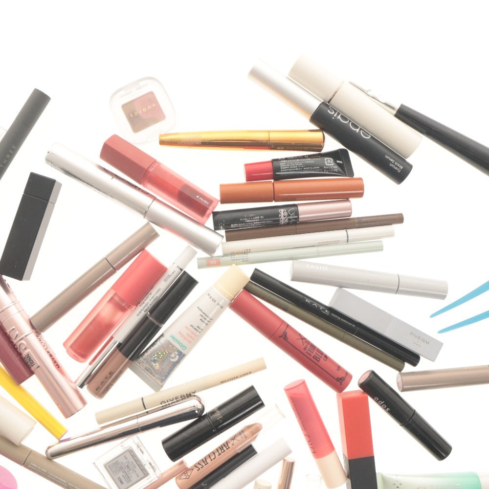 ■ Cosmetics Set Bundle - Lip, Eye Color, Eyeliner, Cheek Color, Eyeshadow, etc.
