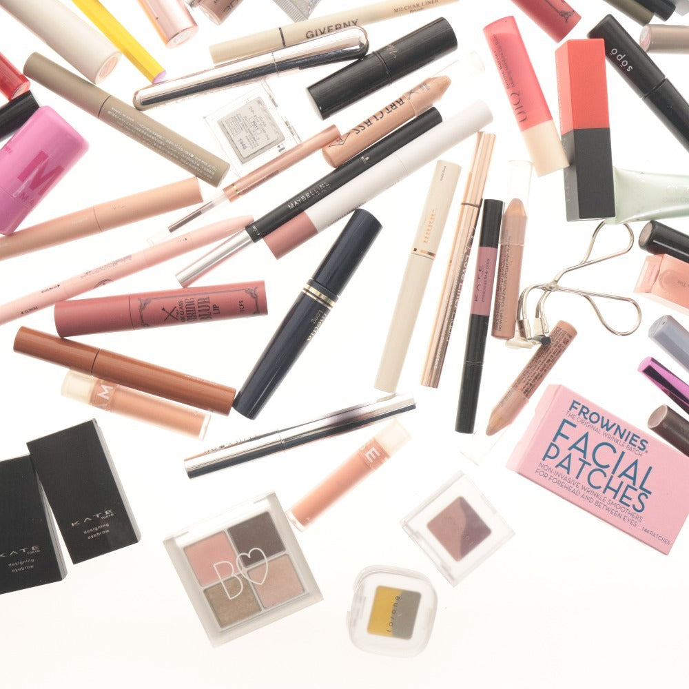 ■ Cosmetics Set Bundle - Lip, Eye Color, Eyeliner, Cheek Color, Eyeshadow, etc.