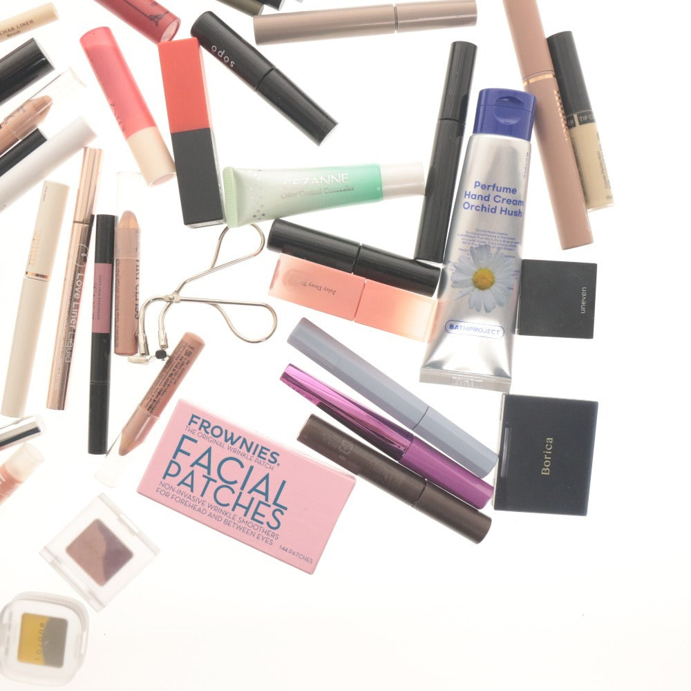 ■ Cosmetics Set Bundle - Lip, Eye Color, Eyeliner, Cheek Color, Eyeshadow, etc.