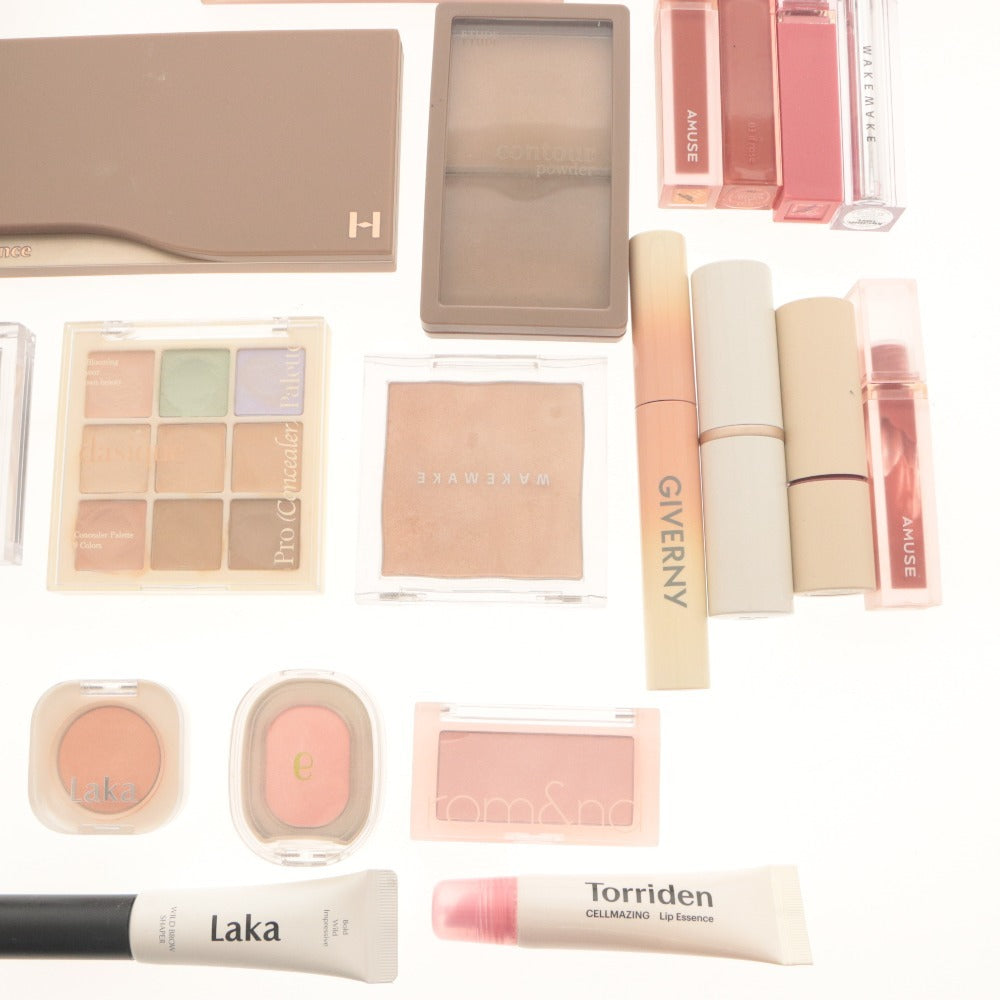 ■ Rom&nd Laka fwee and other Korean Cosmetics Set, Bundle Sale: Eyeshadow Palettes, Lip Tints, Blushes, and Other Cosmetics