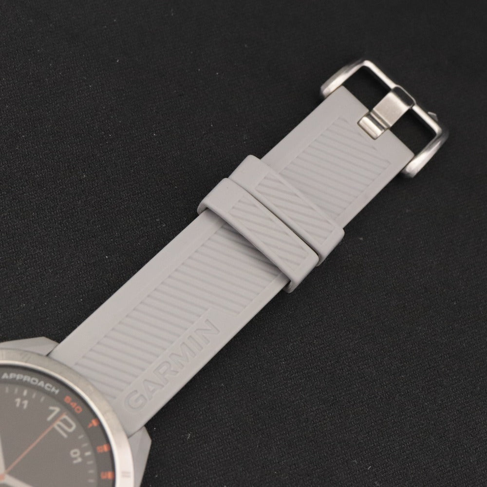 ■ GARMIN GPSゴルフウォッチ APPROACH S40 ヤーデージ グリーンビュー スマートウォッチ 腕時計 シルバー グレー 付属品付 動作確認済み
