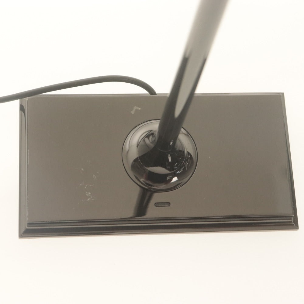 ■ フロス LED照明器具 FLOS GOLDMAN USB 21年製 ロン・ジラッド テーブルランプ ブラック シルバー 動作確認済み