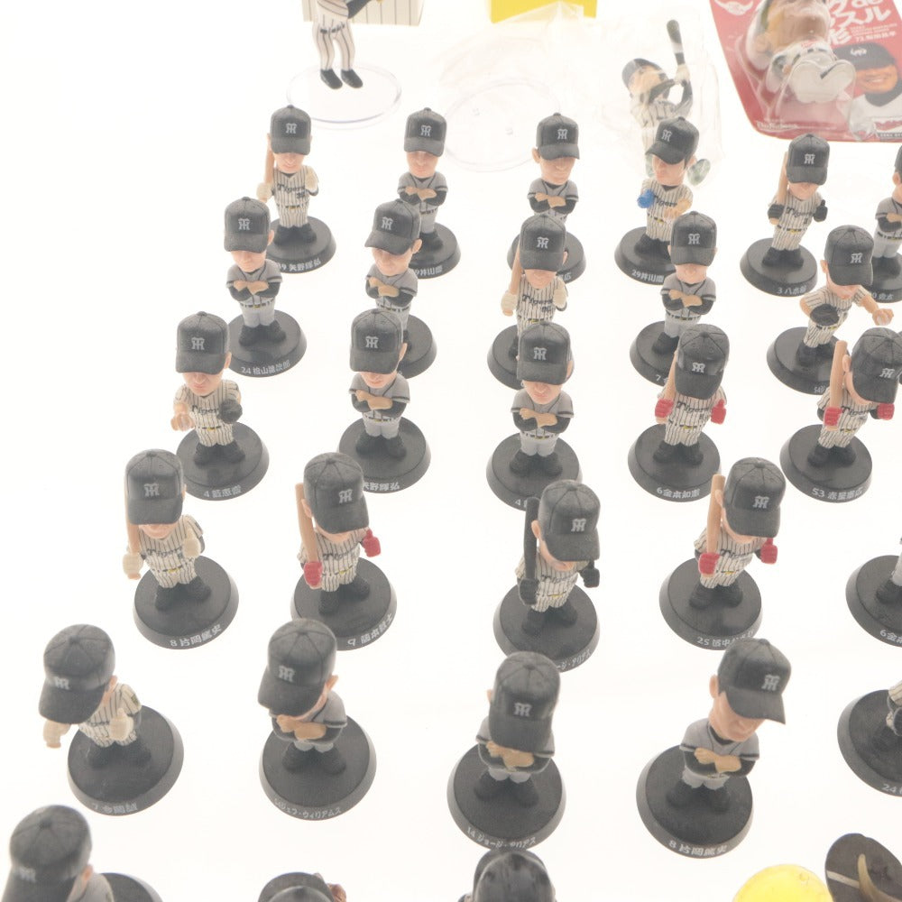 ■ 阪神タイガース 他 ミニ フィギュア セット まとめ売り トイフル ボブルヘッド 首振り 人形 ピンバッジ 優勝記念 コレクション