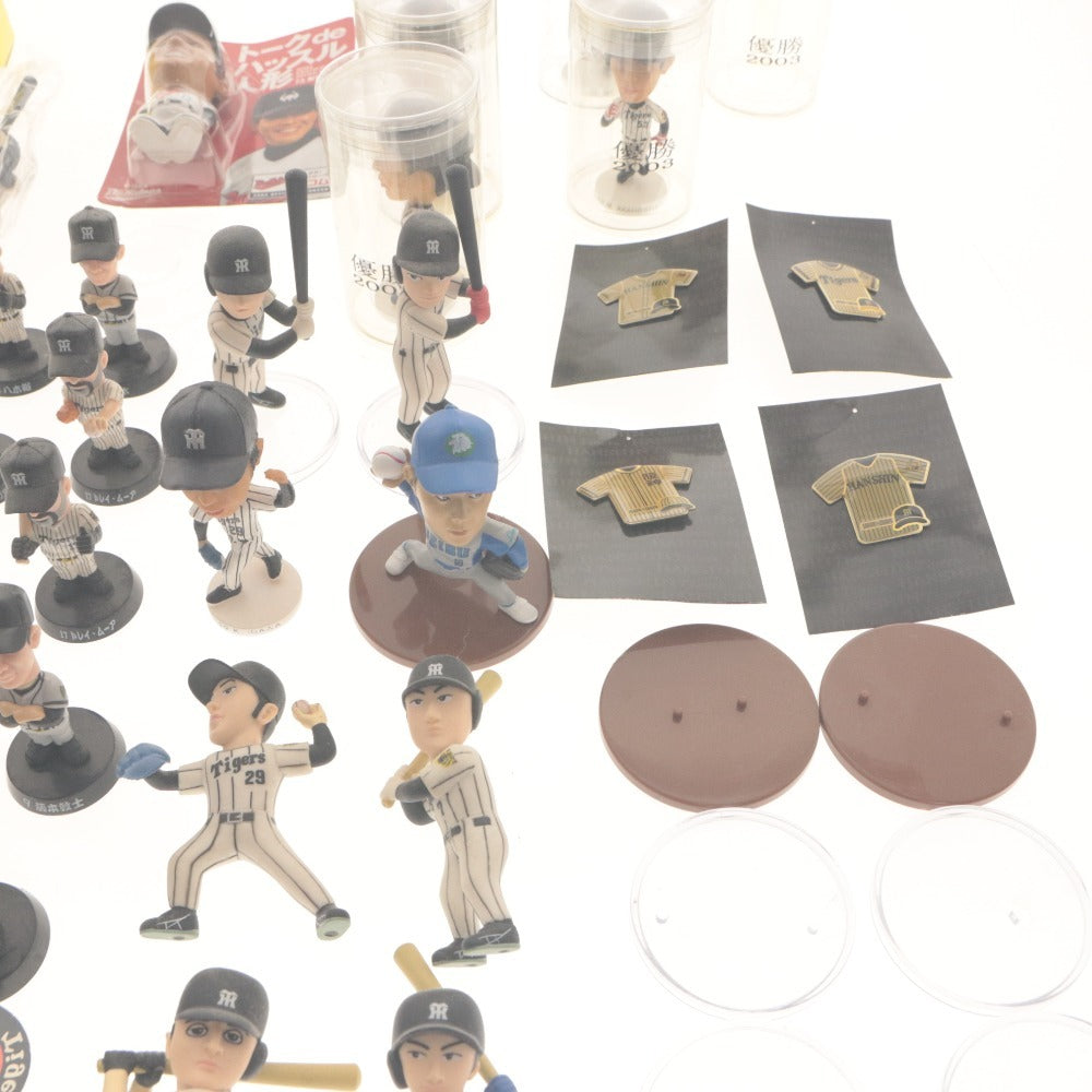 ■ 阪神タイガース 他 ミニ フィギュア セット まとめ売り トイフル ボブルヘッド 首振り 人形 ピンバッジ 優勝記念 コレクション
