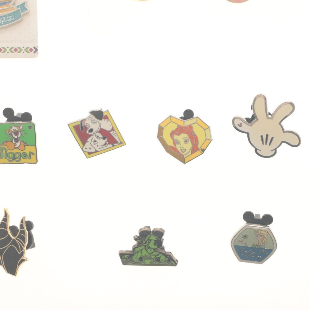 ■ ディズニー ピンバッジ ピンズ 19点セット まとめ売り 香港ディズニー 入場記念 年パス ミッキー ベビーシリーズ フィガロ ケース 缶