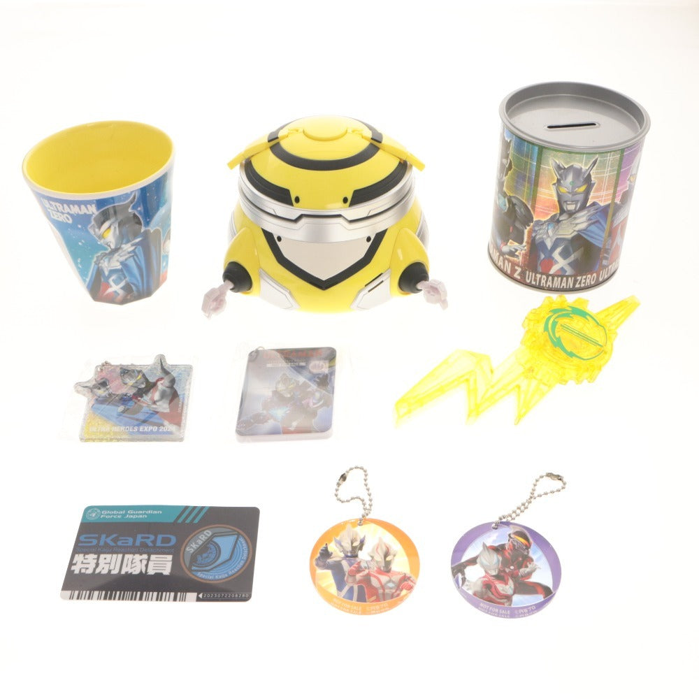 ■ ウルトラマン グッズセット まとめ売り フィギュア グラス コップ リュック キーホルダー トレーナー 等