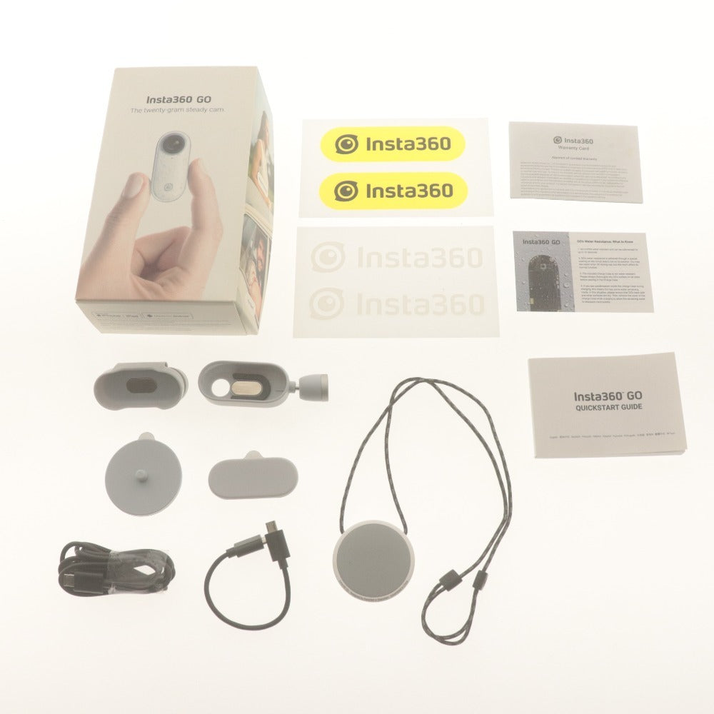 ■ Arashi Vision ウェアラブル 小型アクションカメラ Insta360 GO The twenty-gram steady cam ホワイト 手ブレ補正 付属品付き 動作品