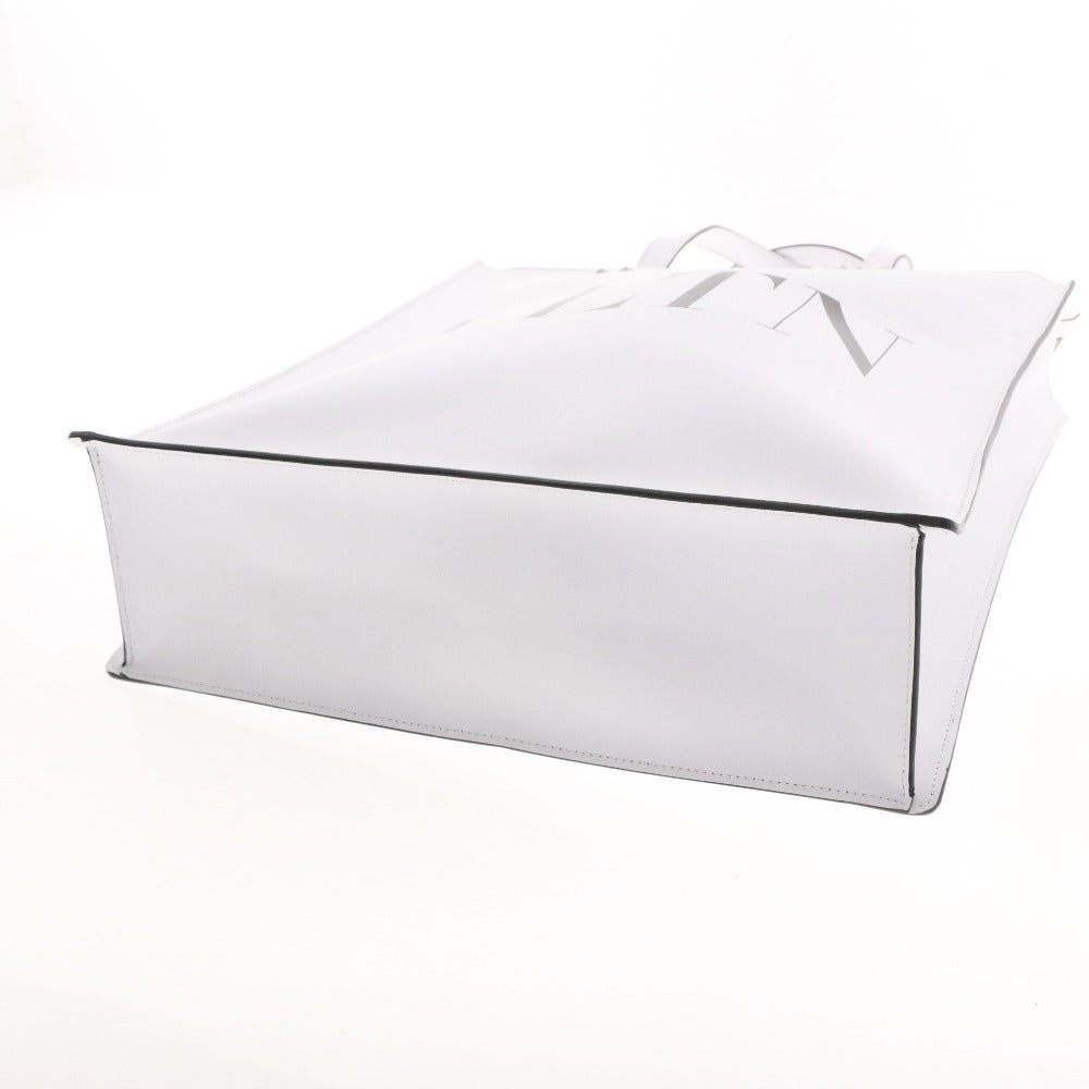 ■ Valentino Garavani Tote Bag, Shoulder Bag, Handbag, Logo Zipper Pouch, Men's White