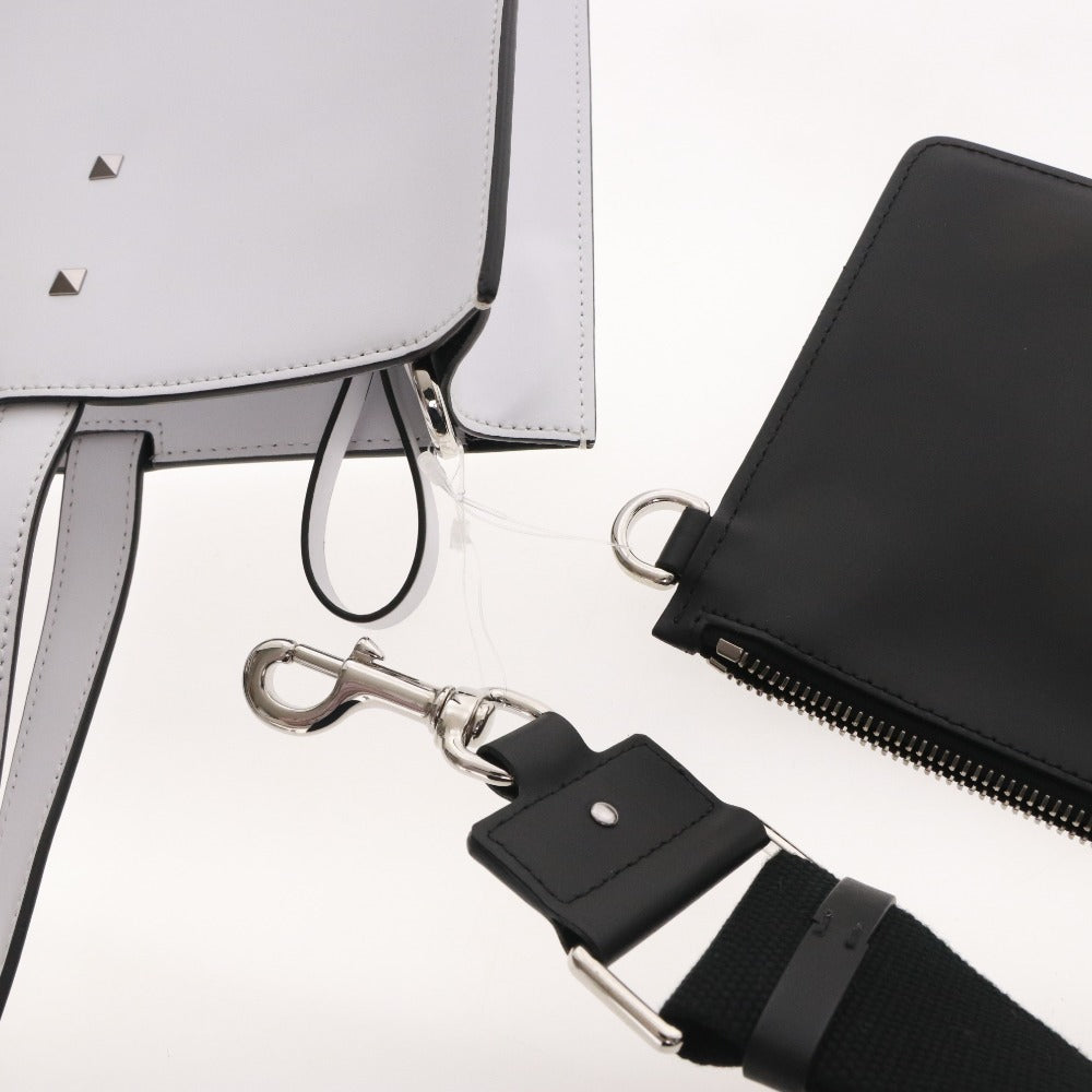 ■ Valentino Garavani Tote Bag, Shoulder Bag, Handbag, Logo Zipper Pouch, Men's White