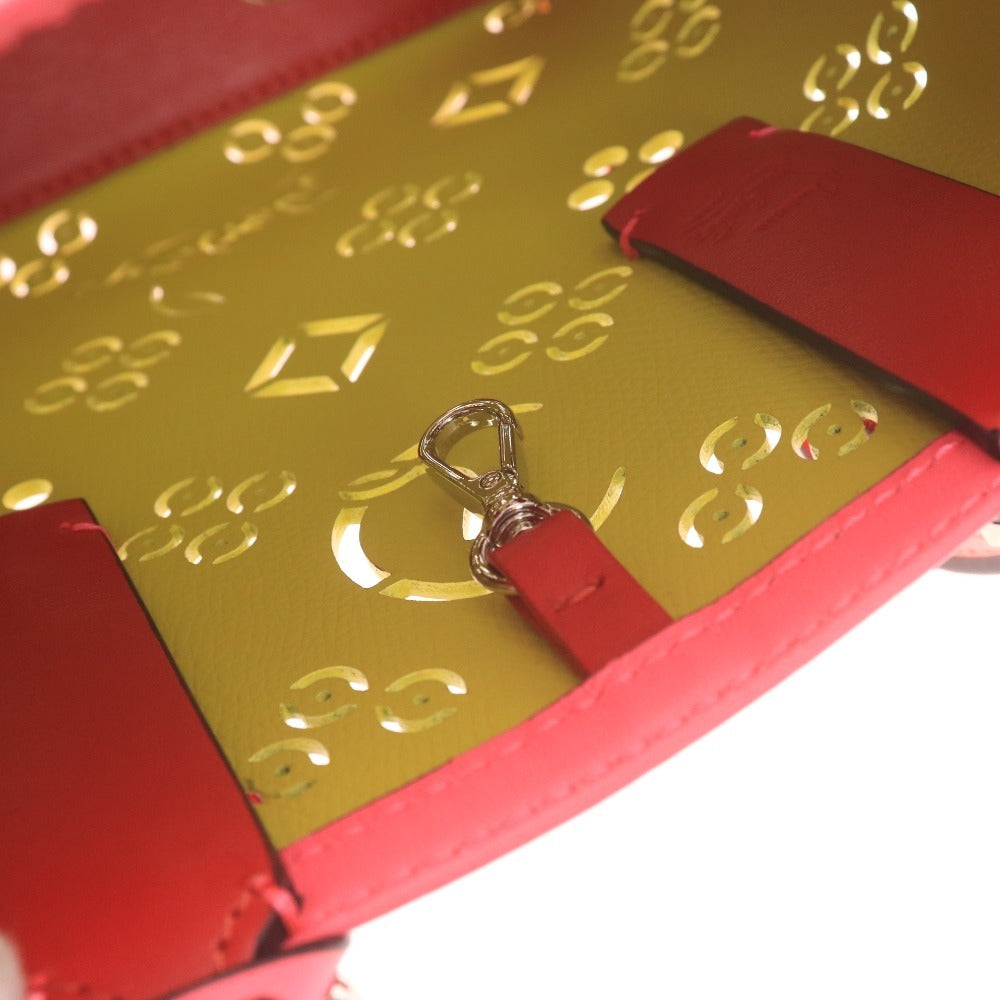 ■ クリスチャンルブタン ショルダーバッグ ハンドバッグ 鞄 2WAY スタッズ レディース ピンク 袋付き