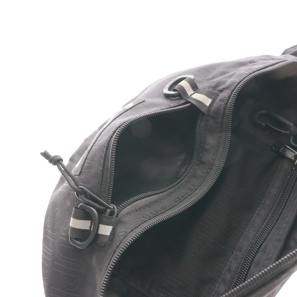 ■ Supreme シュプリーム ウェストポーチ ウェストバッグ 鞄 ファスナー ポケット メンズ ブラック